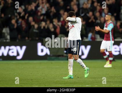 Le DELE Alli de Tottenham semble abattu lors du dernier coup de sifflet lors du match de la Premier League au stade de Londres. Date de la photo : 5 mai 2017. Le crédit PIC devrait se lire comme suit : David Klein/Sportimage via PA Images Banque D'Images