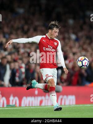 Mesut Ozil d'Arsenal en action lors du premier match de ligue au stade Emirates, Londres. Photo le 11 août 2017. Le crédit photo doit être lu : David Klein/Sportimage via PA Images Banque D'Images