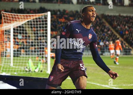 Joe Willock d'Arsenal célèbre après avoir obtenu le deuxième but de son équipe lors de la coupe Emirates FA, troisième manche du match à Bloomfield Road, Blackpool. Date de la photo : 5 janvier 2019. Le crédit d'image devrait se lire: Matt McNulty/Sportimage via PA Images Banque D'Images