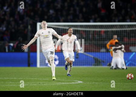 Scott McTominay, de Manchester United, célèbre lors du coup de sifflet final lors du match de la Ligue des champions de l'UEFA lors du tournoi de seize matchs au Parc des Princes Stadium, à Paris. Date de la photo: 6 mars 2019. Le crédit photo doit être lu : David Klein/Sportimage via PA Images Banque D'Images