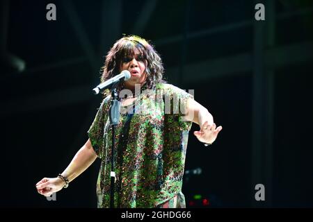 Miramar, États-Unis. 03ème septembre 2021. MIRAMAR, FLORIDE - 03 SEPTEMBRE : Deniece Williams se produit sur scène pendant la « classique vôtre », les superstars de Soul & R&B au Miramar Regional Park Amphitheatre, le 03 septembre 2021 à Miramar, Floride. (Photo de JL/Sipa USA) crédit: SIPA USA/Alay Live News Banque D'Images