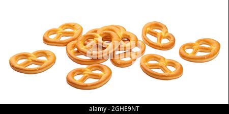 Bretzels salés isolés sur fond blanc Banque D'Images