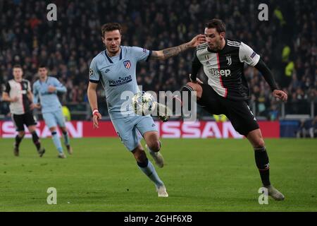 Saül Niguez, de l'Atlético de Madrid, et Mattia de Sciglio, de Juventus, lors du match de la Ligue des champions de l'UEFA au stade Juventus, à Turin. Date de la photo : 26 novembre 2019. Le crédit photo doit être lu : Jonathan Moscrop/Sportimage via PA Images Banque D'Images