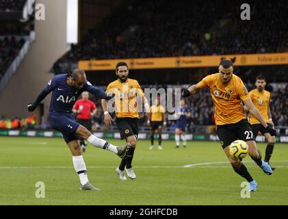 Lucas Moura de Tottenham marque le premier but lors du match de la Premier League à Molineux, Wolverhampton. Date de la photo : 15 décembre 2019. Le crédit photo doit être lu : Darren Staples/Sportimage via PA Images Banque D'Images