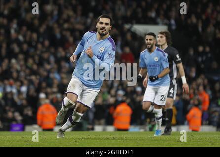 Ilkay Gundogan, de Manchester City, célèbre ses points lors du match de la Premier League au Etihad Stadium de Manchester. Date de la photo : 21 décembre 2019. Le crédit photo doit être lu : Darren Staples/Sportimage via PA Images Banque D'Images