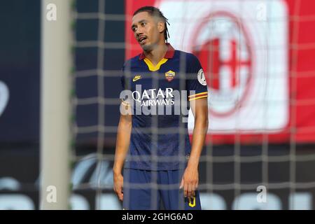 EN TANT QUE défenseur anglais de Roma Chris Smalling pendant la série A match à Giuseppe Meazza, Milan. Date de la photo : 28 juin 2020. Le crédit photo doit être lu : Jonathan Moscrop/Sportimage via PA Images Banque D'Images