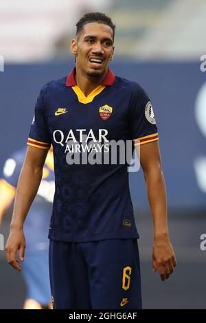 EN TANT QUE défenseur anglais de Roma Chris Smalling pendant la série A match à Giuseppe Meazza, Milan. Date de la photo : 28 juin 2020. Le crédit photo doit être lu : Jonathan Moscrop/Sportimage via PA Images Banque D'Images