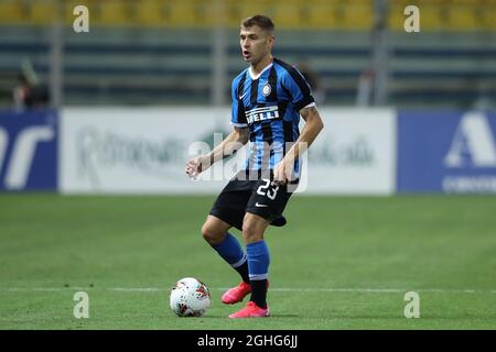 Nicolo Barella, milieu de terrain italien d'Inter, lors du match série A au Stadio Ennio Tardini, à Parme. Date de la photo : 28 juin 2020. Le crédit photo doit être lu : Jonathan Moscrop/Sportimage via PA Images Banque D'Images