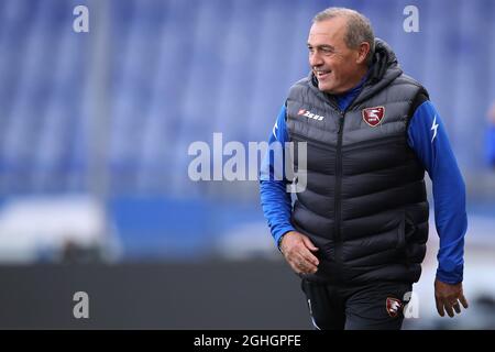 Fabrizio Castori entraîneur-chef de Salerntana pendant le match de Coppa Italia à Luigi Ferraris, Gênes. Date de la photo : 27 octobre 2020. Le crédit photo doit être lu : Jonathan Moscrop/Sportimage via PA Images Banque D'Images