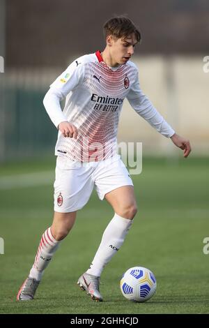 Giacomo Olzer de l'AC Milan pendant le match Primavera 1 au Stadio Comunale di Volpiano, Volpiano. Date de la photo : 27 janvier 2021. Le crédit photo doit être lu : Jonathan Moscrop/Sportimage via PA Images Banque D'Images