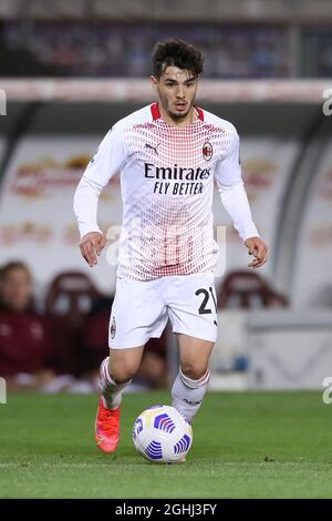 Turin, Italie, le 12 mai 2021. Brahim Diaz de l'AC Milan pendant la série Un match au Stadio Grande Torino, Turin. Le crédit photo doit être lu : Jonathan Moscrop / Sportimage via PA Images Banque D'Images