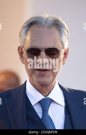 Andrea Bocelli participe à la première de la Caja dans le cadre du 78e Festival International du film de Venise à Venise, Italie, le 06 septembre 2021. Photo de Paolo Cotello/imageSPACE/MediaPunch Banque D'Images