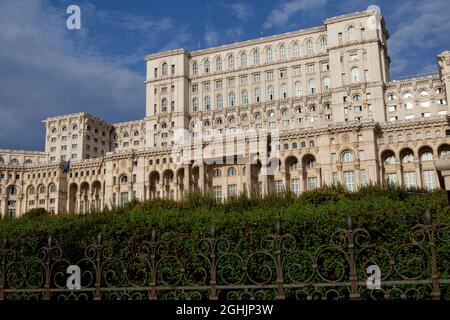 Palais du Parlement à Bucarest Banque D'Images
