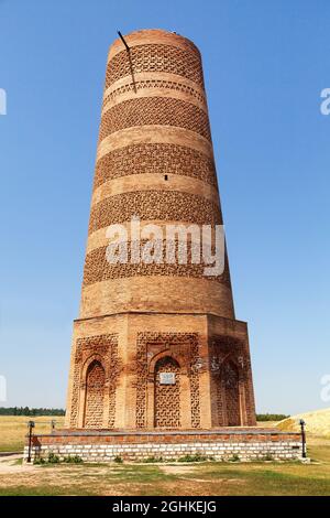 Tour Burana dans la vallée de Chuy au nord de la capitale du pays, Bichkek, Kirghizistan UNESCO Banque D'Images