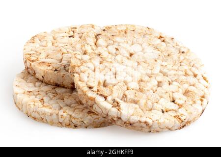 Trois gâteaux de riz brun soufflé isolés sur du blanc. Banque D'Images