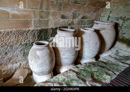 Alcala la Real, Espagne. 23 août 2021. Cave à vins à Fortaleza de la Mota. Castillo de Alcala la Real ou Fortaleza de la Mota. Banque D'Images