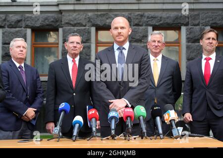 Non exclusif: KIEV, UKRAINE - le 06 SEPTEMBRE 2021 - les sénateurs américains Lindsey Graham, John Barrasso, le député William Timmons, les sénateurs Tommy Tuberville Banque D'Images