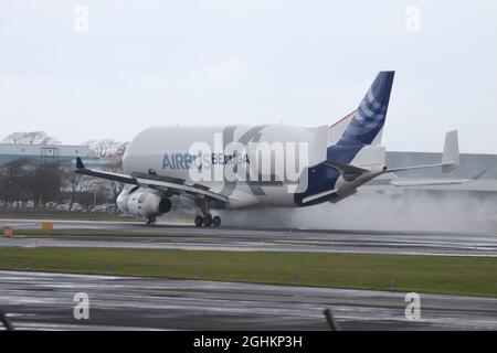 Aéroport de Glasgow Prestwick , Ayrshire, Écosse. Royaume-Uni 11 mars 2020. Airbus A300-600ST connu sous le nom de Beluga lors d'un exercice d'entraînement Banque D'Images