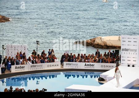 Carmen Jorda (ESP) Renault Sport F1 Team pilote de développement au salon Amber Fashion Show. 27.05.2016. Championnat du monde de Formule 1, Rd 6, Grand Prix de Monaco, Monte Carlo, Monaco, Vendredi. Le crédit photo doit être lu : images XPB/Press Association. Banque D'Images