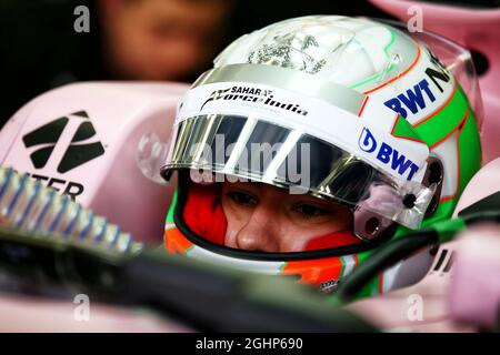 Alfonso Celis Jr (MEX) Sahara Force Inde F1 VJM10 pilote de développement. 18.04.2017. Test de la formule 1. Sakhir, Bahreïn. Mardi. Le crédit photo doit être lu : images XPB/Press Association. Banque D'Images