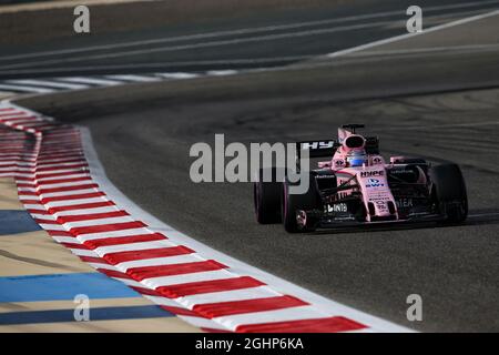 Sergio Perez (MEX) Sahara Force Inde F1 VJM10. 19.04.2017. Test de la formule 1. Sakhir, Bahreïn. Mercredi. Le crédit photo doit être lu : images XPB/Press Association. Banque D'Images