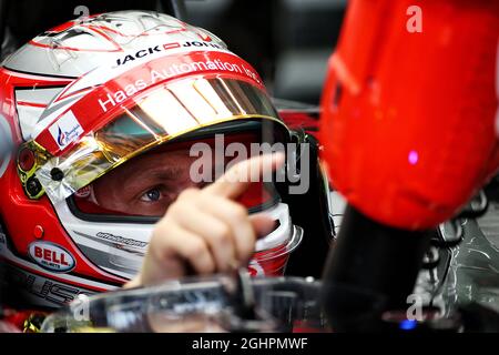 Kevin Magnussen (DEN) Haas VF-17. 30.09.2017. Championnat du monde de Formule 1, Rd 15, Grand Prix de Malaisie, Sepang, Malaisie, Samedi. Le crédit photo doit être lu : images XPB/Press Association. Banque D'Images