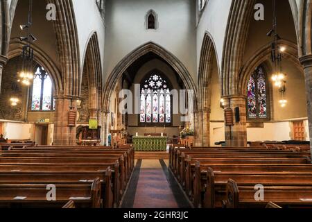 L'autel à l'intérieur de tous les Saints avec l'église paroissiale de la Sainte Trinité, Loughborough, Leicestershire, Angleterre, Royaume-Uni Banque D'Images