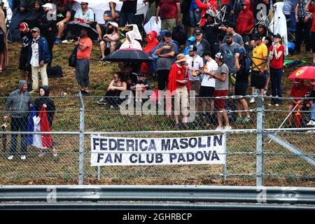 Bannière pour Federica Masolin (ITA) Sky F1 Italia Presenter. 23.06.2018. Championnat du monde de Formule 1, Rd 8, Grand Prix de France, Paul Ricard, France, Jour de qualification. Le crédit photo doit être lu : images XPB/Press Association. Banque D'Images