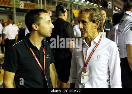 (De gauche à droite) : Nicolas Todt (FRA) Directeur de pilote avec Alain Prost (FRA) Conseiller spécial de l'écurie Renault Sport F1 Team sur la grille. 16.09.2018. Formula 1 World Championship, Rd 15, Grand Prix de Singapour, Marina Bay Street circuit, Singapour, Race Day. Le crédit photo doit être lu : images XPB/Press Association. Banque D'Images