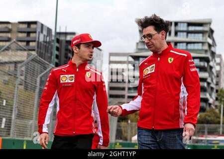 (De gauche à droite) : Charles Leclerc (mon) Ferrari marche le circuit avec Mattia Binotto (ITA) Ferrari Team principal. 13.03.2019. Championnat du monde de Formule 1, Rd 1, Grand Prix d'Australie, Albert Park, Melbourne, Australie, jour de préparation. Le crédit photo doit être lu : images XPB/Press Association. Banque D'Images