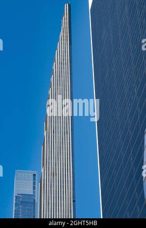 Steinway Tower vu de la cinquième Avenue à 58th Street, NYC, Etats-Unis Banque D'Images