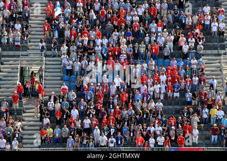 Fans dans la tribune. 29.09.2019. Championnat du monde de Formule 1, Rd 16, Grand Prix de Russie, Sotchi Autodrom, Sotchi, Russie, jour de la course. Le crédit photo doit être lu : images XPB/Press Association. Banque D'Images