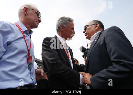 (De gauche à droite): (De gauche à droite): Greg Maffei (États-Unis) Président-directeur général de Liberty Media Corporation avec Chase Carey (États-Unis) Président du Groupe Formula One et Antonio Perez (MEX) père de Sergio Perez (MEX) Racing point F1 Team sur la grille. 27.10.2019. Championnat du monde de Formule 1, Rd 18, Grand Prix mexicain, Mexico, Mexique, Jour de la course. Le crédit photo doit être lu : images XPB/Press Association. Banque D'Images