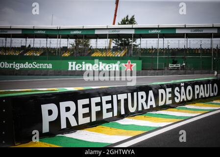 Atmosphère du circuit. 14.11.2019. Championnat du monde de Formule 1, Rd 20, Grand Prix brésilien, Sao Paulo, Brésil, Journée de préparation. Le crédit photo doit être lu : images XPB/Press Association. Banque D'Images