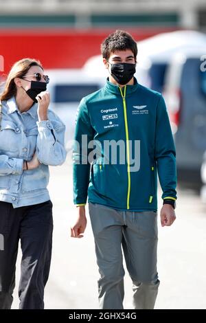 Lance Rill (CDN) Aston Martin F1 Team avec sa petite amie Sara Pagliaroli. 01.05.2021. Championnat du monde de Formule 1, Rd 3, Grand Prix portugais, Portimao, Portugal, Jour de qualification. Le crédit photo doit être lu : images XPB/Press Association. Banque D'Images