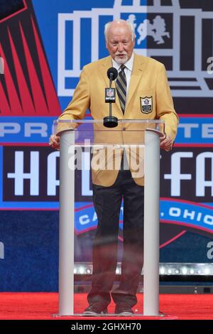 L'intronisé Cliff Harris parle lors de la classe Pro football Hall of Fame de 2020 enshrinement, le samedi 7 août 2021, à Canton, Ohio. (Robin Alam/IMA Banque D'Images