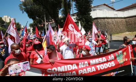 salvador, bahia, brésil - 7 septembre 2021 : manifestations contre le gouvernement du président Jair Bolsonaro dans la ville de Salvador. La valeur mA Act Banque D'Images