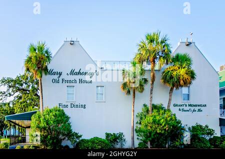 Le restaurant Mary Mahoney's Old French House est photographié, le 5 septembre 2021, à Biloxi, Mississippi. Banque D'Images