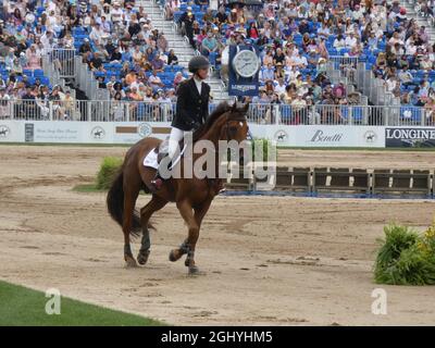 New York, EUA. 7 septembre 2021. ARQUIVES*** (NOUVEAU) Une victoire de célébrité au concours équestre classique de Hampton 2021 sur long Island à New York. 4 septembre 2021, Bridgehampton, NY, USA : Georgina Bloomberg, célèbre équestrian, héritière et fille de l'ancien maire de New York et milliardaire Tycoon Michael Bloomberg, prend la pièce maîtresse du Hampton Classic de cette année, pour son spectacle-saut élégant et élégant sur le circuit Hampton Classic de cette année. (Image de crédit : © Julia Mineeva/TheNEWS2 via ZUMA Press Wire) Banque D'Images