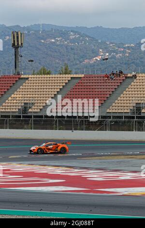 BARCELONE, ESPAGNE, 4 septembre 2021 : Vortex GTX sur piste pendant la série 24h, un championnat international de course longue distance pour les voitures GT et Touring Banque D'Images