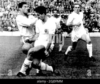 FINALE DE LA COUPE DU MONDE DE FOOTBALL AU CHILI - TCHÉCOSLOVAQUIE V BRÉSIL - ; 17 JUIN 1962 Photo Stock - Alamy
