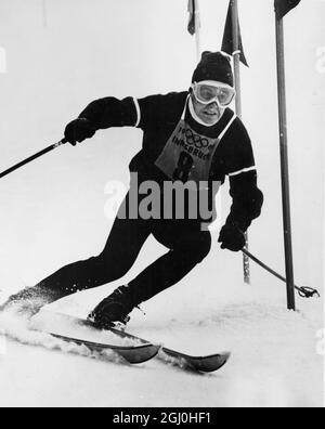 1964 Jeux Olympiques d'hiver - Innsbruck, Autriche Lizum, où Josef Stiegler, d'Autriche, a remporté le slalom masculin qui était en deux courses. La photo montre J. Stiegler en action pendant l'événement où il a réglé le meilleur temps dans les deux chauffes. 10 février 1964 - ©TopFoto Banque D'Images