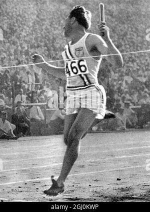 X Olympiad, Los Angeles, août 1932. Frank C. Wykoff médaillé d'OR olympique U. S. A. 400 mètres de piste et terrain d'équipe de relais Banque D'Images