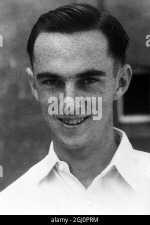 Circuit des joueurs de cricket australiens pour l'Angleterre. Sydney ; Un membre de l'équipe australienne de cricket qui visite l'Angleterre cet été . Ian Craig de la Nouvelle-Galles du Sud , le bébé de l'équipe âgé de 17 ans. 16 février 1953 Banque D'Images