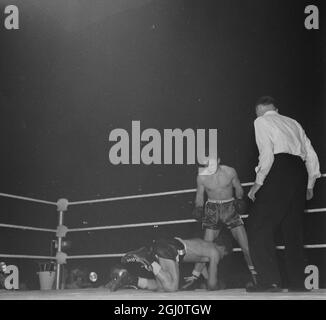 MARIO VECCHIATTO V DAVE CHARNLEY BOXE MATCH 29 MARS 1960 Banque D'Images