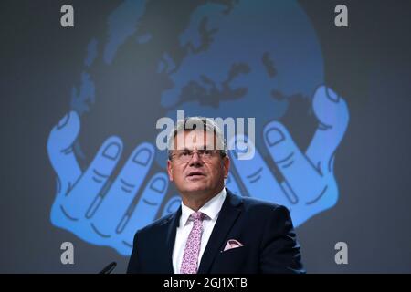 Bruxelles, Belgique. 08 septembre 2021. Le vice-président de la Commission européenne, Maros Sefcovic, donne une conférence de presse pour présenter le rapport de prospective stratégique 2021 de la Commission européenne à Bruxelles, en Belgique, le 8 septembre 2021. Crédit: ALEXANDROS MICHAILIDIS/Alamy Live News Banque D'Images