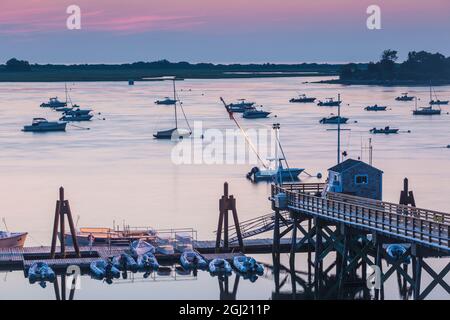 États-Unis, Massachusetts, Ipswich. Lever de soleil sur Great Neck Banque D'Images