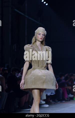 Berlin, Allemagne. 08 septembre 2021. Collections Danny Reinke Printemps/été 2022 à MBFW 2021. (Photo de Beata Siewicz/Pacific Press) crédit: Pacific Press Media production Corp./Alay Live News Banque D'Images