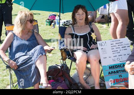 2021-09-08 Parliament Square, Londres, Royaume-Uni. Protestation anti-vaxx, anti-vaccinepassport dire non à un vaccin obligatoire, passeport vaccinal, tyrannie. Crédit : Picture Capital/Alamy Live News Banque D'Images