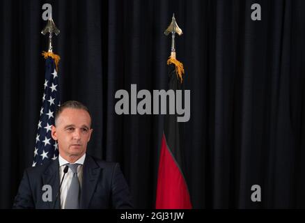 Ramstein Miesenbach, Allemagne. 08 septembre 2021. Le ministre des Affaires étrangères Heiko Maas (SPD) s'exprime lors d'une conférence de presse conjointe avec le secrétaire d'État américain à la base aérienne américaine de Ramstein. Crédit : Boris Roessler/dpa/Alay Live News Banque D'Images